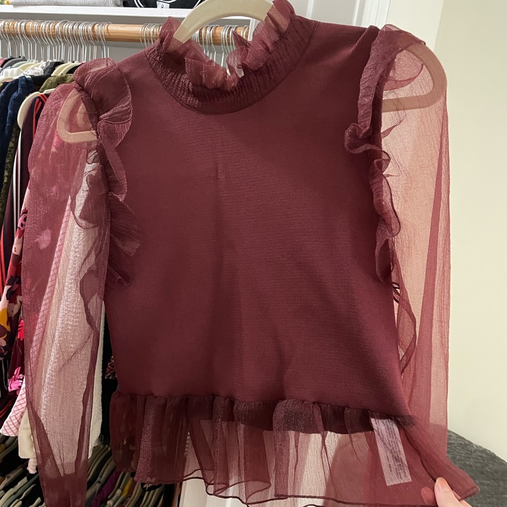 Zaza high fashion, ruffle neck, puff sleeve top